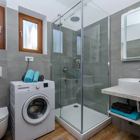 Idyllisches Nur 120 Meter Zum Sandstrand Mit Meerblick, Privatem Balkon, Wifi * Crikvenica
