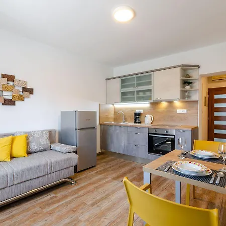 Idyllisches Nur 120 Meter Zum Sandstrand Mit Meerblick, Privatem Balkon, Wifi *