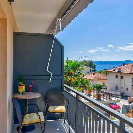 Idyllisches Nur 120 Meter Zum Sandstrand Mit Meerblick, Privatem Balkon, Wifi Apartman Crikvenica