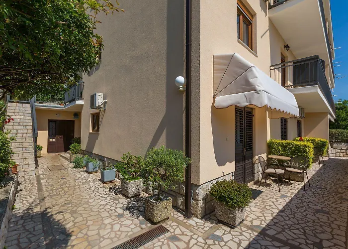 Idyllisches Nur 120 Meter Zum Sandstrand Mit Meerblick, Privatem Balkon, Wifi