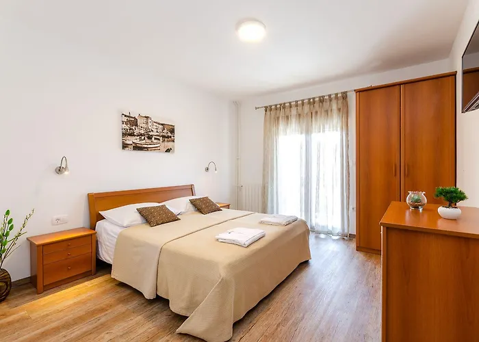 Apartman Idyllisches Nur 120 Meter Zum Sandstrand Mit Meerblick, Privatem Balkon, Wifi *