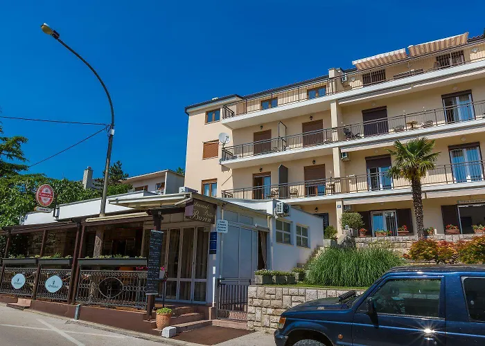 Idyllisches Nur 120 Meter Zum Sandstrand Mit Meerblick, Privatem Balkon, Wifi Apartman Crikvenica