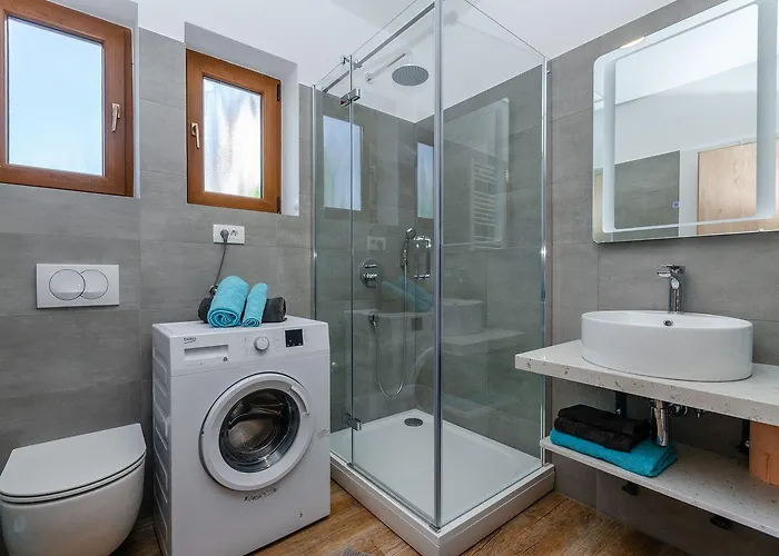 Idyllisches Nur 120 Meter Zum Sandstrand Mit Meerblick, Privatem Balkon, Wifi * Crikvenica